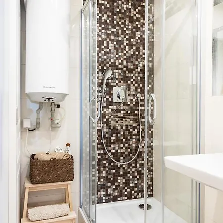 Apartment Cozy Modern In Prague's Absolute Center Prague