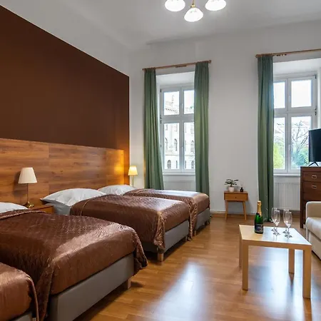Hotel Museum 3*