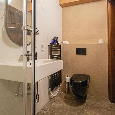 Modern And Spacious In Center Prague