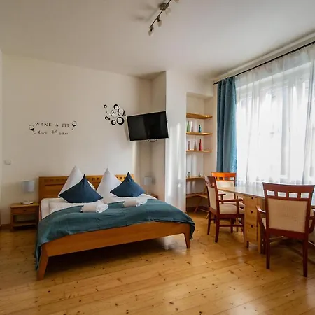 Bright Ruterra In The Heart Of * Praha