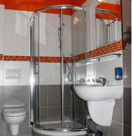 De Luxe Szálloda
