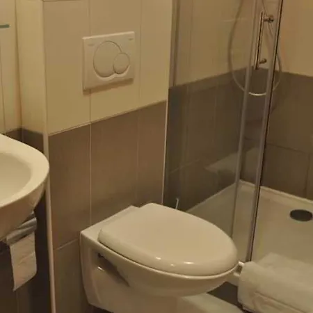 De Luxe Szálloda 3*