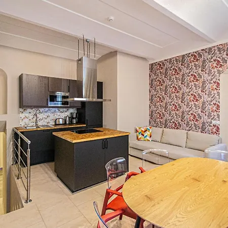 Modern And Spacious In Center * Prague