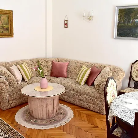 Apartment Old Town Konviktska - Bohemian