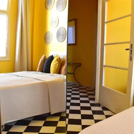 Old Town Konviktska - Bohemian Apartment Prague
