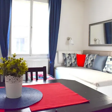 Old Town Konviktska - Bohemian Apartment *