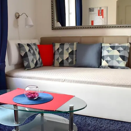 Old Town Konviktska - Bohemian Apartment Prague