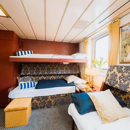 Botel River Koenigstein *