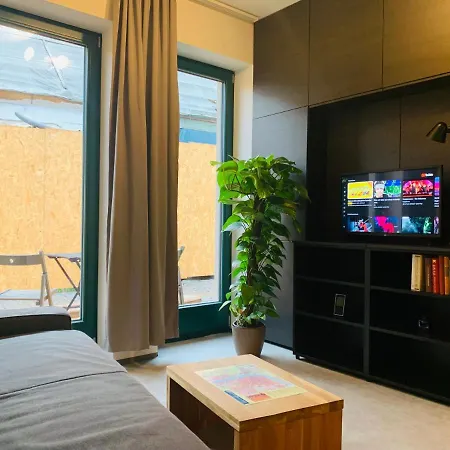 Cozy Friendly Place With Free Parking Apartment *