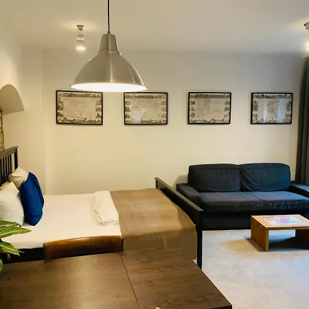 Apartment Cozy Friendly Place With Free Parking *
