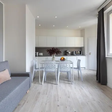 Aparthotel Kinsky Garden And By Dwellfort 4*