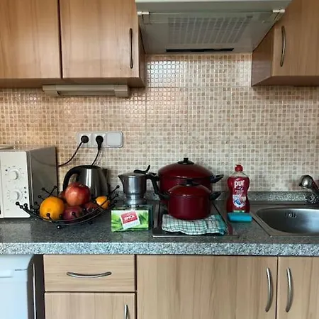 Modern Krymska & Francouzska Street Apartament *