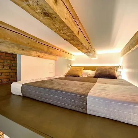 Central Studio - Andel * Praha