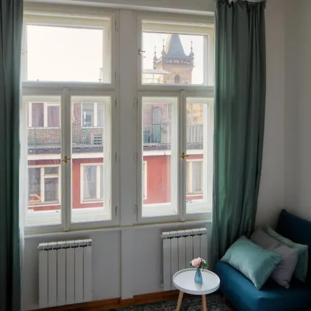 Days - Homey - New Town * Praga