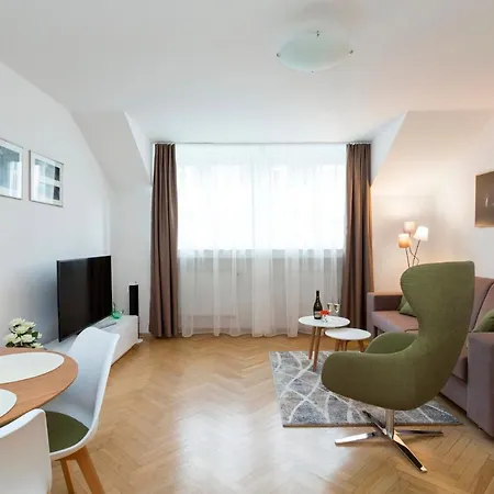 Days - Modern - New Town Prague