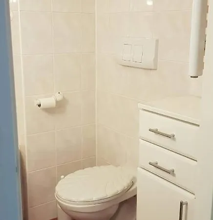 Apartment Square 1