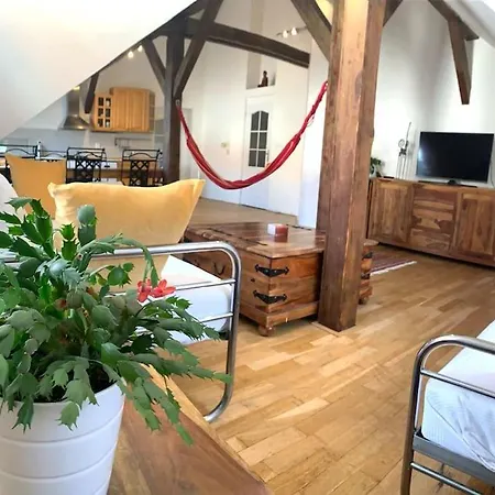 The Loft Apartment *
