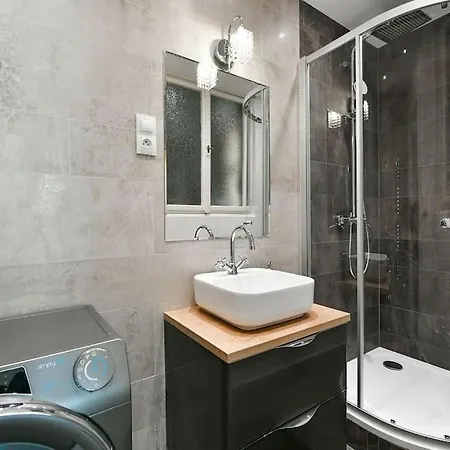 Luxury 3bedrs 2baths By Old Town Square Prague