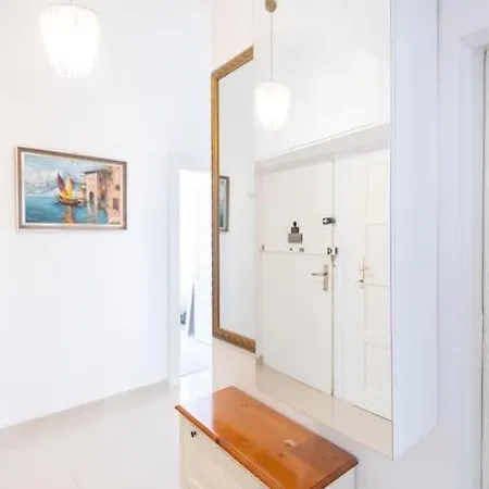 Luxury 3bedrs 2baths By Old Town Square * Prague