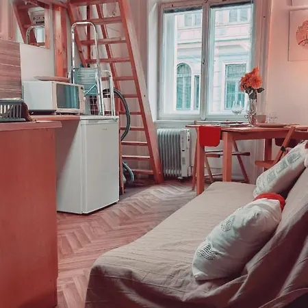 Apartment Studio Right In The Centre *