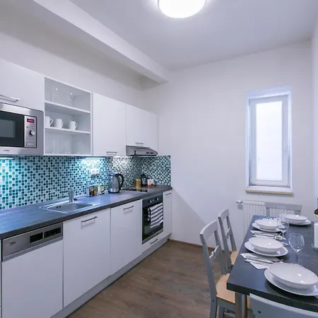 Apartment Cozy In Quiet Courtyard Near Charles Bridge Prague