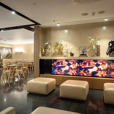 Royal Hotel 4*
