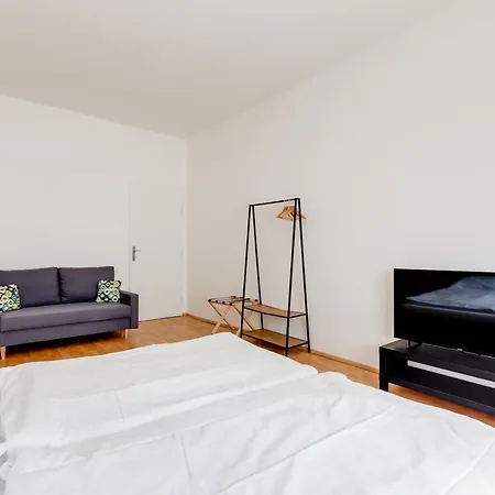 Riben House Aparthotel *