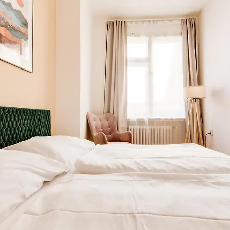 Riben House Aparthotel *