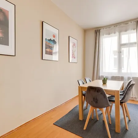 Aparthotel Riben House