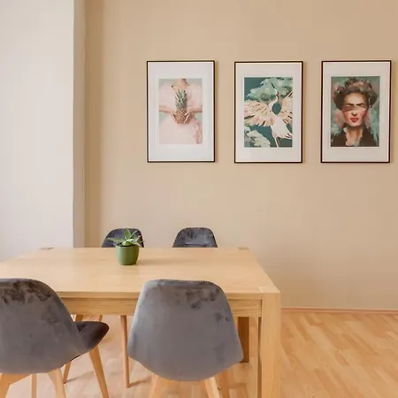 Riben House