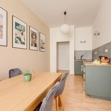 Aparthotel Riben House