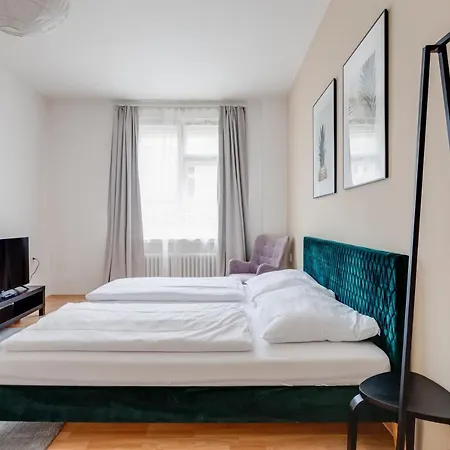 Riben House Aparthotel *