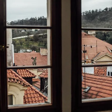 Apartamento Thunovska *
