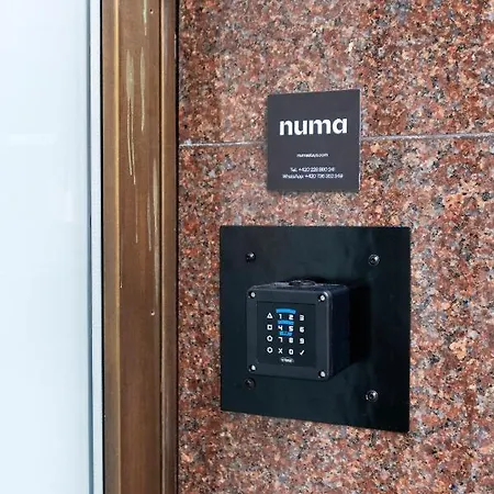 Numa Poise מלון דירות פראג