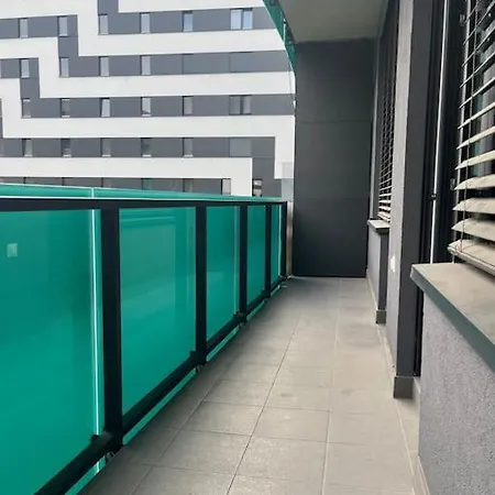 Holesovice,balkon,garaz * Praha