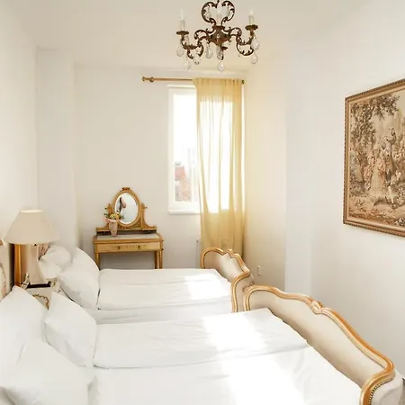 Bank Invest Apartmens - Old Town Apartment *