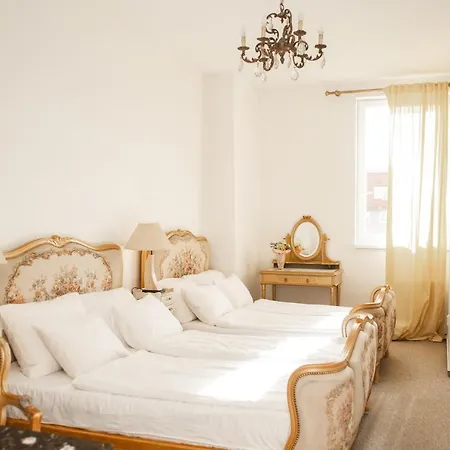 Bank Invest Apartmens - Old Town Praga