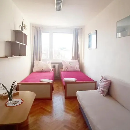 Apartment In A Good Location *