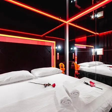 Aura Design & Garden Pool Hotel Prague