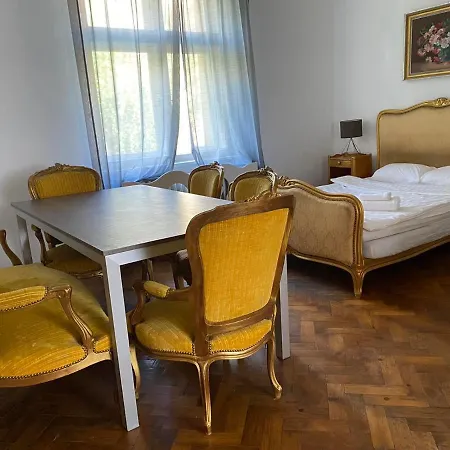 Bank Invest Apartmens - Old Town Apartment