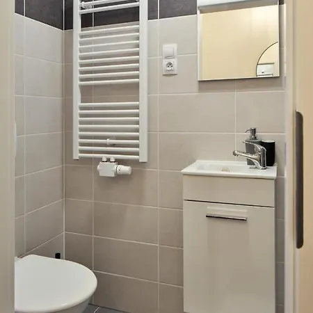 Apartment Days - Sunlit 1bdr - Netflix - Yet Quiet - New Town Prague