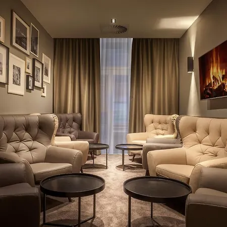 Avenue Legerova 19 Apartment *