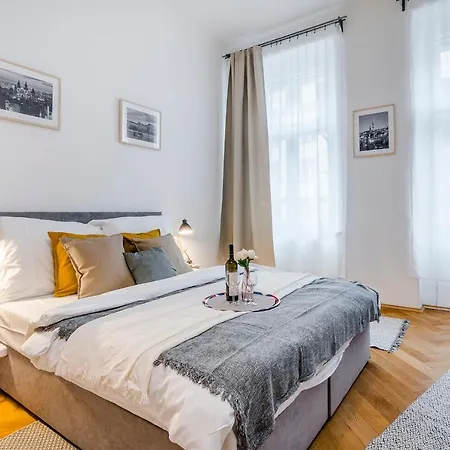 Florenc 1 By Michal&friends Apartamento