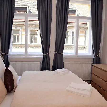 Riverside Ruterra Apartmán Praha