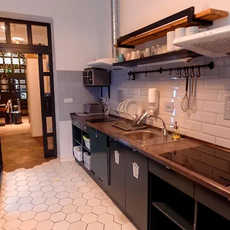 Dream Hostel *