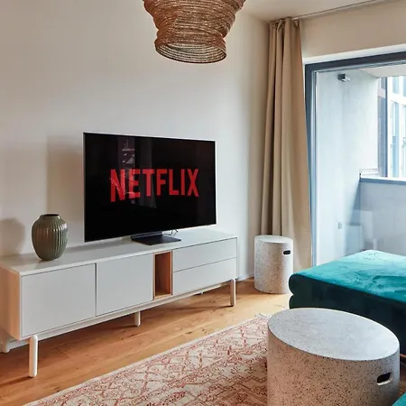 Days - Designer Apts - Garage - Terrace - Easy Access Διαμέρισμα *