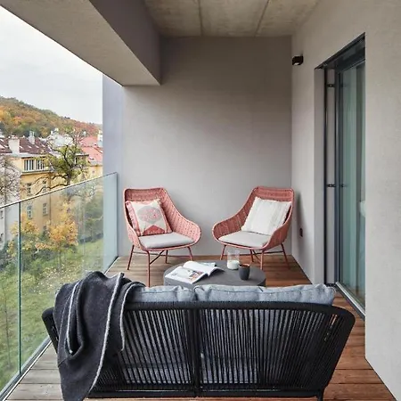 Days - Designer Apts - Garage - Terrace - Easy Access Praag