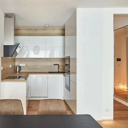 Days - Stylish With Terrace - Parking - Quiet Area * Прага