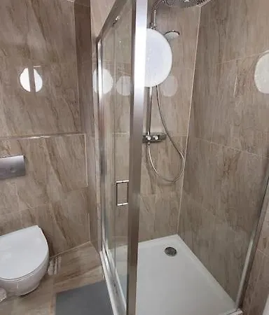 Apartman Luxusni Nedaleko Centra