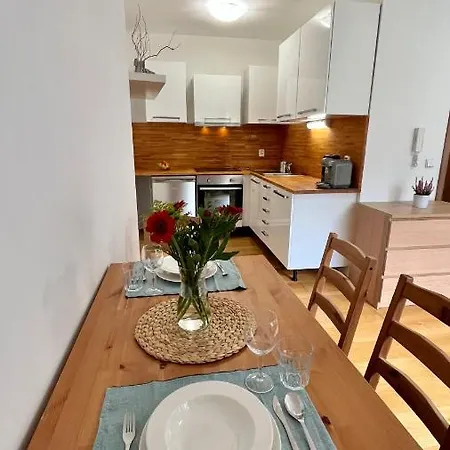 The Close To The Center And O2 Arena Apartment *